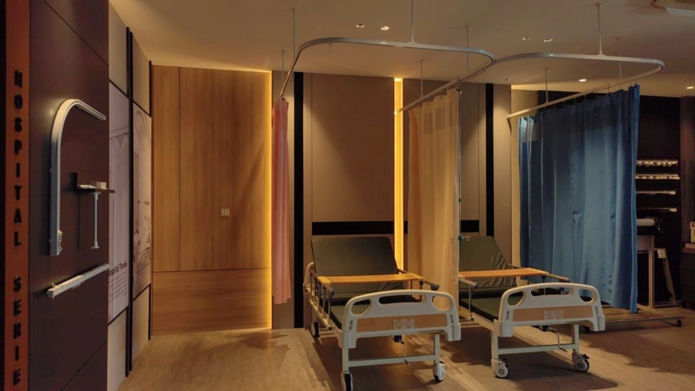 Hospital curtain tracks and medical privacy curtains