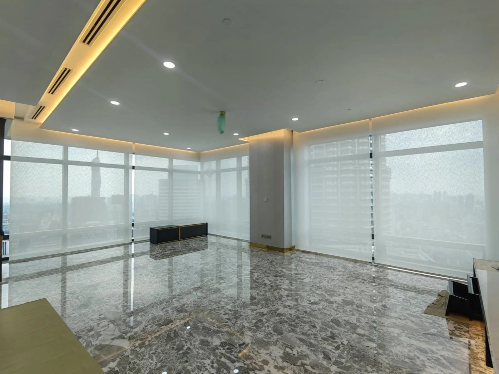 Motorised roller blinds
